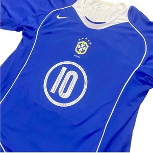 [SOLD] Brazil 2004/05 Away Kit - Ronaldinho #10